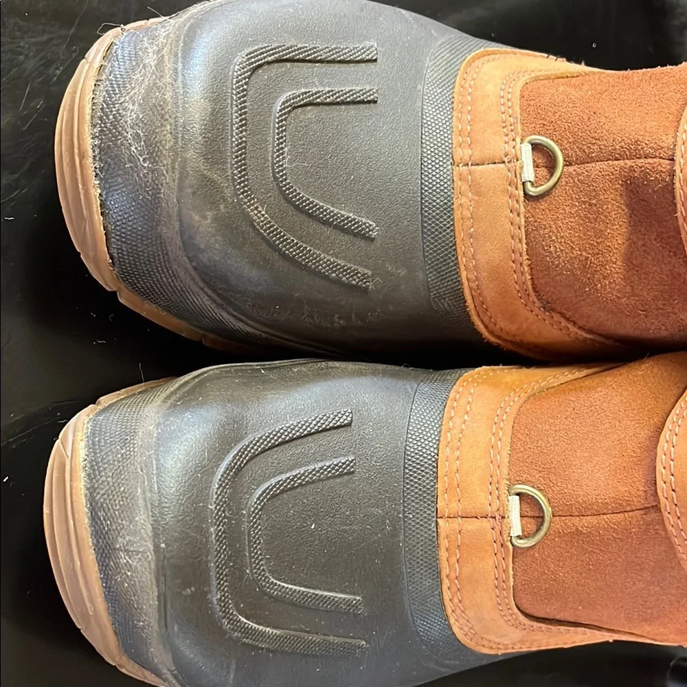 The North Face Tan and White Winter Boots - Picture 8 of 11